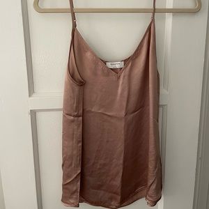 Aritzia babaton silk tank top - gold/bronze